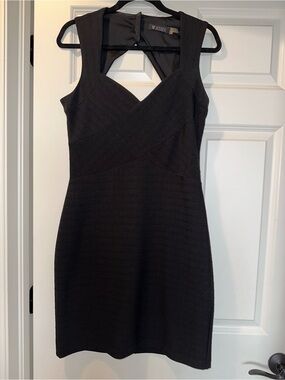 Guess Sleeveless Black Sheath Bondage Dress - Classic V-Neck Open Back Sz 12